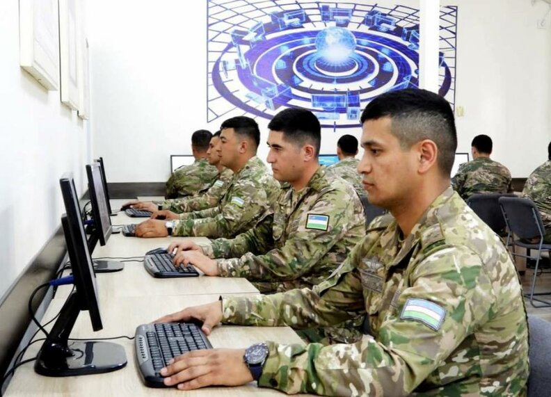 Oliygohga o‘qishga kirgan askarlar harbiy fakultet talabalariga tenglashtirilib, bitirgach, zaxiradagi leytenant unvoni beriladi