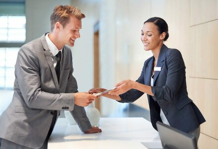 Turizm va mehmondo‘stlik yo‘nalishi bitiruvchilari qayerda ishlashlari mumkin?