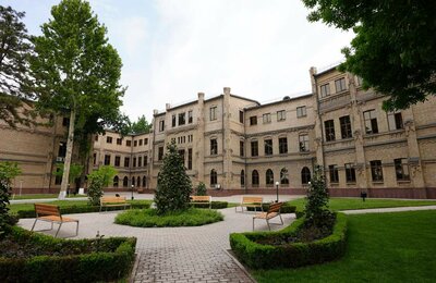 Xorijiy va nodavlat oliy ta’lim tashkilotlariga 1320 ta davlat granti taqdiqlandi