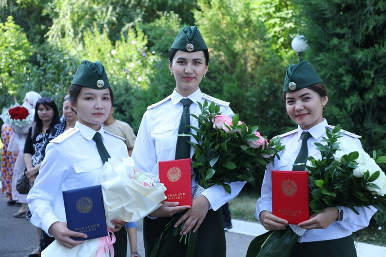 Bojxona institutini joriy o‘quv yilida tugallagan bitiruvchilarga diplomlar topshirish marosimi bo‘lib o‘tdi