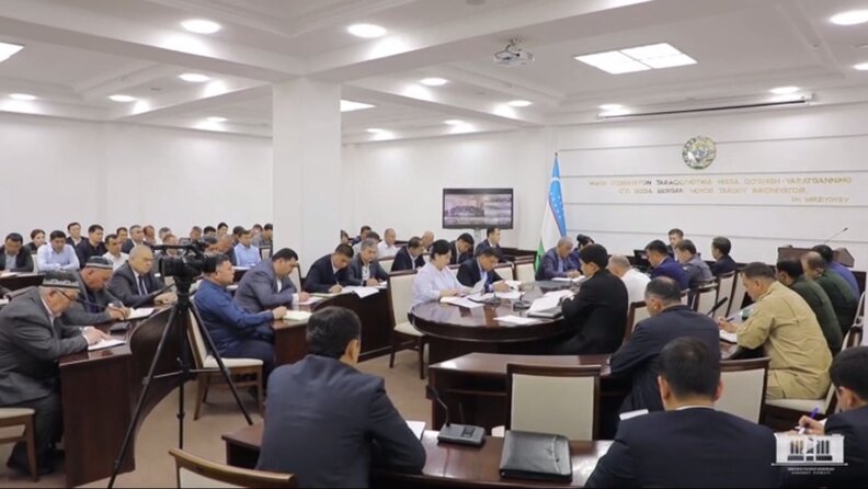 Sirdaryolik rahbarlar o‘zbek tili bo‘yicha diktantda salbiy natija qayd etgani ma’lum bo‘ldi