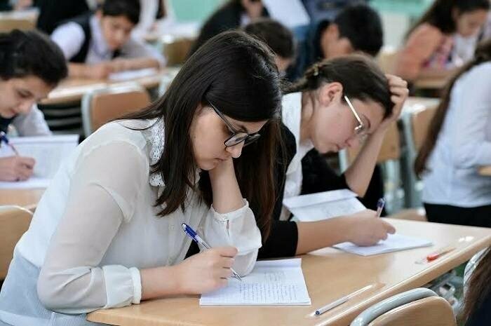 Xotin-qizlar tavsiyanomasi bilan grantga kirgan talabalar 4 yil davomida grantda o‘qiydimi yoki kelgusi yilda grant taqsimoti natijasida kontraktga tushib qolishi ham mumkinmi?