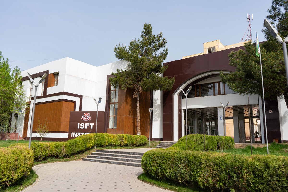 International school of Finance and Technology