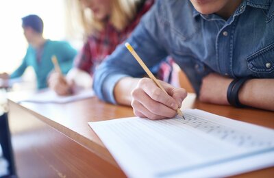 Universitetlarga kirish imtihonlari keyingi yillardan bekor qilinishi mumkin